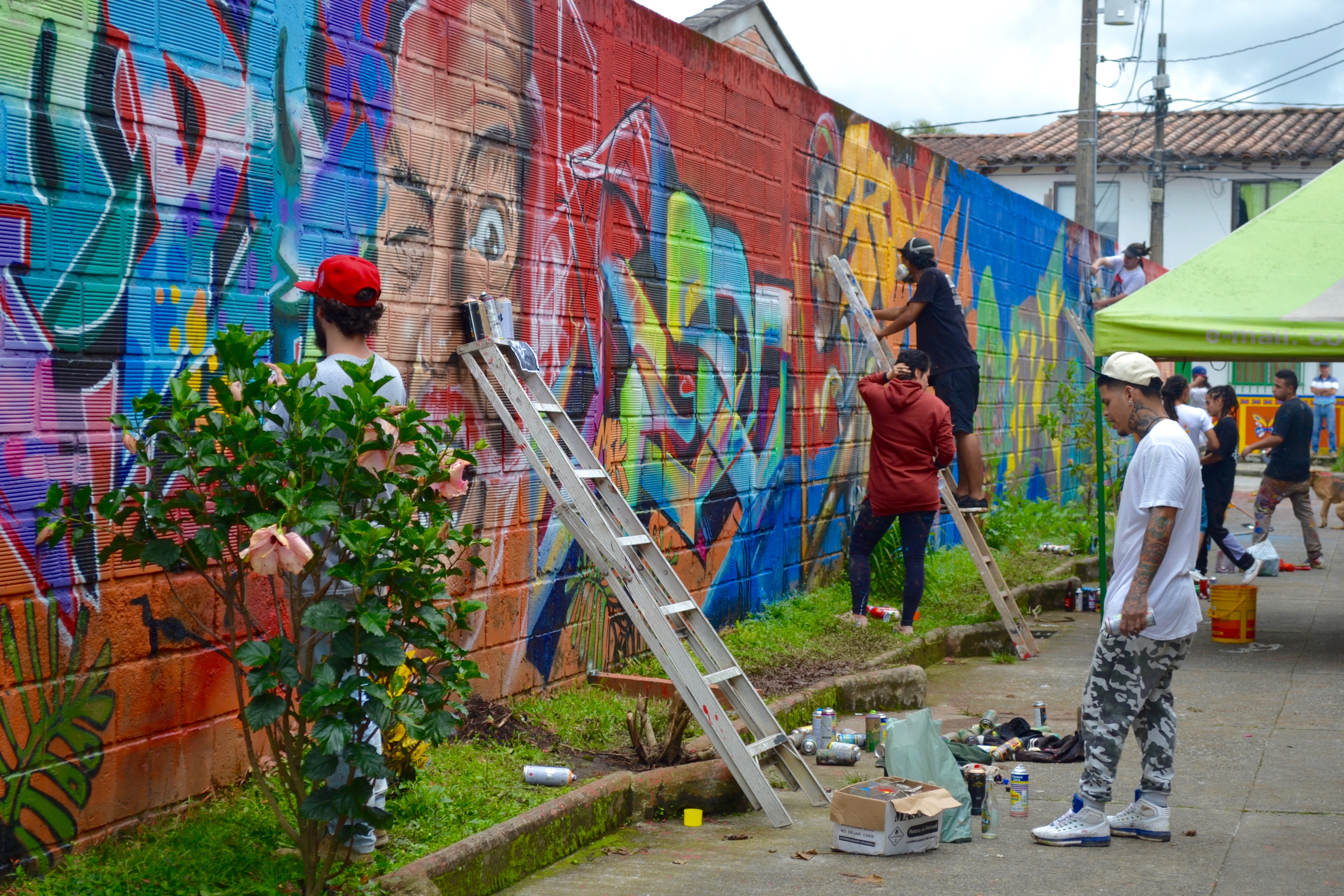 Primer encuentro de arte urbano y graffiti