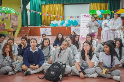 Feria de Servicios en la Institución Educativa Nuestra Señora del Pilar: promoviendo el bienestar integral de las mujeres