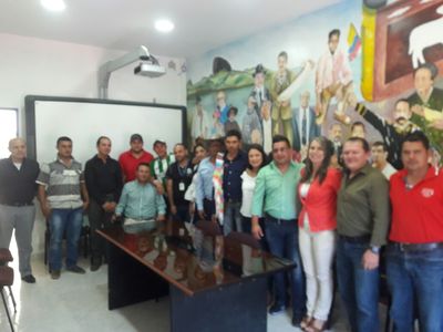 Delegación de Gambita Santander, visita municipio de Guatapé conociendo experiencia turística.